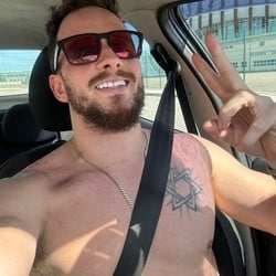 Foto de Heroi Oficial ao vivo na webcam