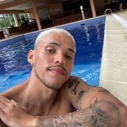 Foto de Hi Lucas ao vivo na webcam