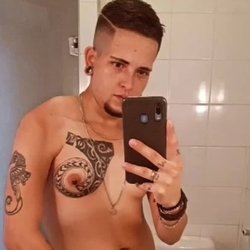 Foto de Homem Trans Boy ao vivo na webcam