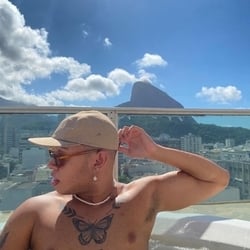 Foto de Hot Boy 2001 ao vivo na webcam