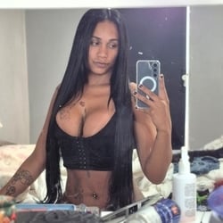 Foto de Hot Índia RJ - videos sexo ao vivo Sexo ao Vivo