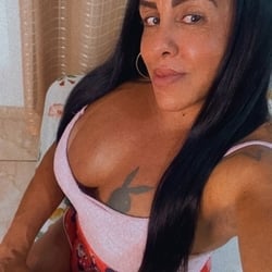 Foto de Hot Morena Juh - videos sexo ao vivo Sexo ao Vivo