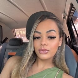 Foto de Iara Hot ao vivo na webcam