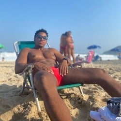 Foto de Icaro Guerra ao vivo na webcam