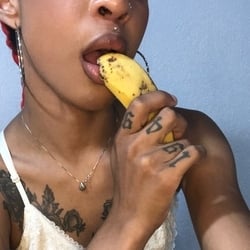 Foto de Inaya Sant ao vivo na webcam