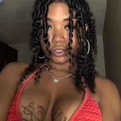 Foto de Índia Black ao vivo na webcam