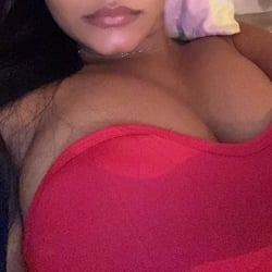 Foto de Indiazinha Mn ao vivo na webcam