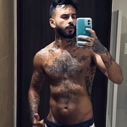 Foto de Inked P - videos sexo ao vivo Sexo ao Vivo