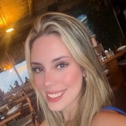 Foto de Isabela Marins ao vivo na webcam