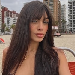 Foto de Isabelinha Bli ao vivo na webcam