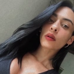 Foto de Isabella Fortuna ao vivo na webcam