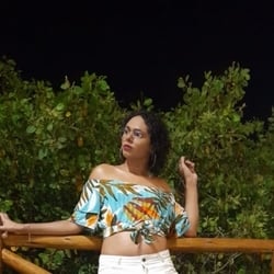 Foto de Isabella Santos ao vivo na webcam