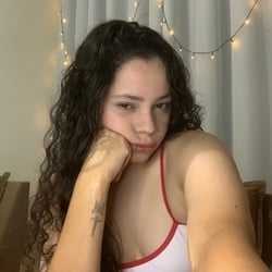 Foto de Isabelly Liz ao vivo na webcam