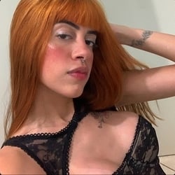 Foto de Isadora M Lopes ao vivo na webcam