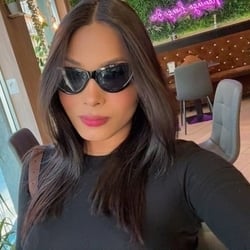 Foto de Isis Real 2 ao vivo na webcam