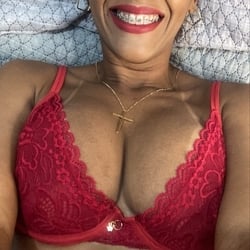 Foto de Iza Barbosa ao vivo na webcam