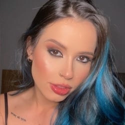 Foto de Iza Cretina ao vivo na webcam