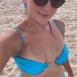 Foto de Izinha 2002 ao vivo na webcam