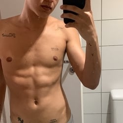 Foto de Bueno 22cm ao vivo na webcam