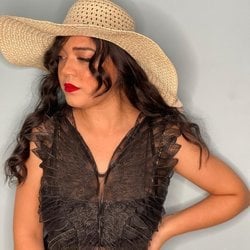 Foto de Jade Abranger ao vivo na webcam