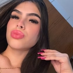 Foto de Jade Centeno ao vivo na webcam