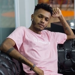 Foto de Jeh Karlo ao vivo na webcam