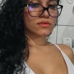 Foto de Jenni Melo ao vivo na webcam