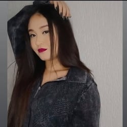 Foto de Jenny Maya ao vivo na webcam