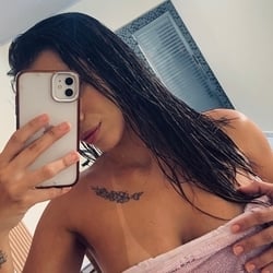 Foto de Jessy Angel ao vivo na webcam