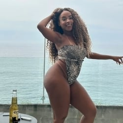 Foto de Jessy Santos 66 ao vivo na webcam