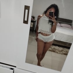 Foto de Jiulia ao vivo na webcam