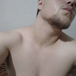 Foto de Josh Him ao vivo na webcam