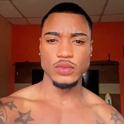 Foto de Jotta 22cm ao vivo na webcam