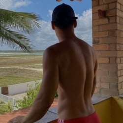 Foto de JR Macedo F ao vivo na webcam