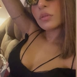 Foto de Juh 1611 - videos sexo ao vivo Sexo ao Vivo