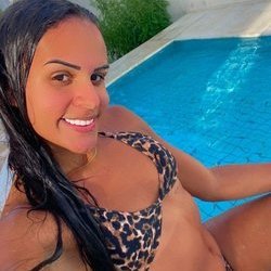 Foto de Júlia Alves JA ao vivo na webcam
