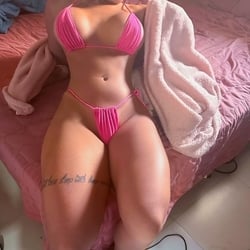 Foto de Julia Avellar ao vivo na webcam