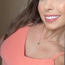 Foto de Julia Dota ao vivo na webcam