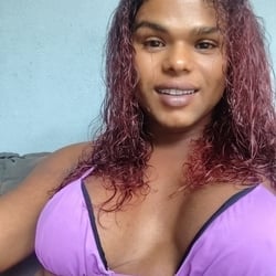 Foto de Julia Julie ao vivo na webcam