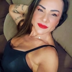 Foto de Julia Maya ao vivo na webcam