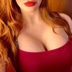 Foto de Júlia Noir ao vivo na webcam