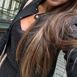 Foto de Julinha Oliveira ao vivo na webcam