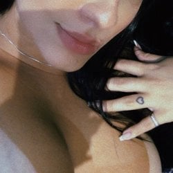 Foto de Jully Jully ao vivo na webcam