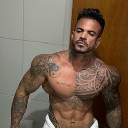 Foto de Junior Silva - videos sexo ao vivo Sexo ao Vivo