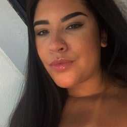 Foto de Kah Araujo ao vivo na webcam