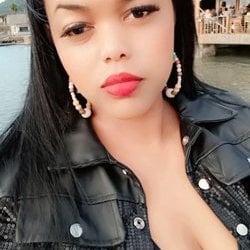 Foto de Karena 23 ao vivo na webcam