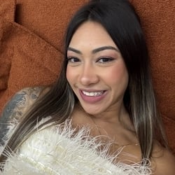 Foto de Karol Kiméshi ao vivo na webcam