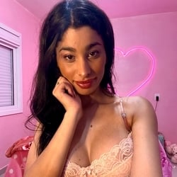 Foto de Katerinne Marie ao vivo na webcam