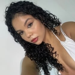 Foto de Katy Ploc ao vivo na webcam