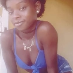 Foto de Katy Silva ao vivo na webcam